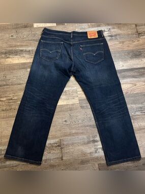Levi's Men's Indigo Relaxed Straight jeans size 36 x 30 men work worn preowned